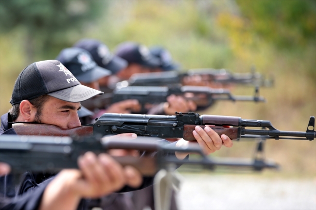 Türkiye'nin eğittiği Afrin polis güçleri göreve hazır
